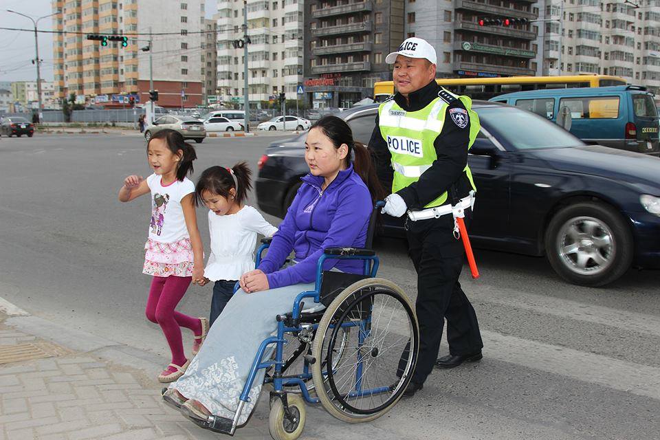 Зам тээврийн ослоор амь насаа алдагсдын дурсгалыг хүндэтгэнэ